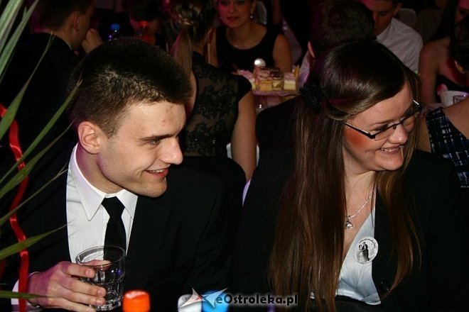 Studniówka w II LO w Ostrołęce [26.01.2013] - zdjęcie #85 - eOstroleka.pl