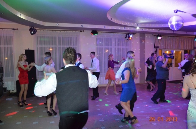 Studniówka w Zespole Szkół Powiatowych w Kadzidle [26.01.2013] - zdjęcie #22 - eOstroleka.pl