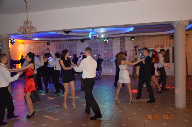 Studniówka w Zespole Szkół Powiatowych w Kadzidle [26.01.2013] - zdjęcie #19 - eOstroleka.pl