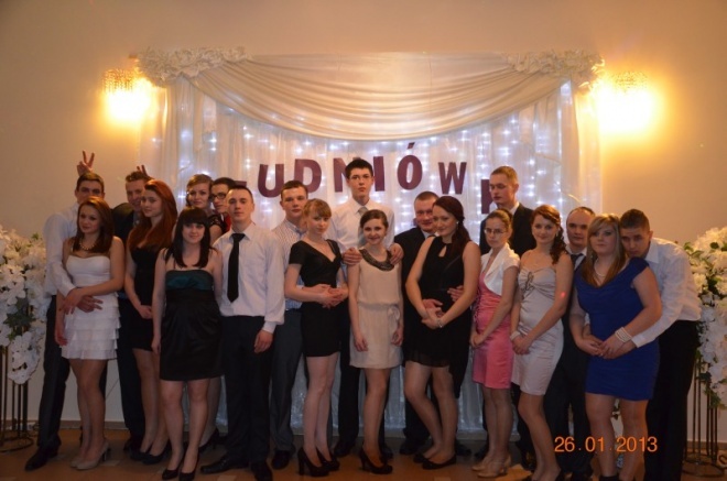 Studniówka w Zespole Szkół Powiatowych w Kadzidle [26.01.2013] - zdjęcie #12 - eOstroleka.pl