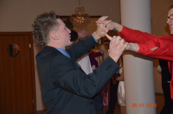 Studniówka w Zespole Szkół Powiatowych w Kadzidle [26.01.2013] - zdjęcie #9 - eOstroleka.pl