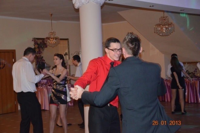 Studniówka w Zespole Szkół Powiatowych w Kadzidle [26.01.2013] - zdjęcie #8 - eOstroleka.pl