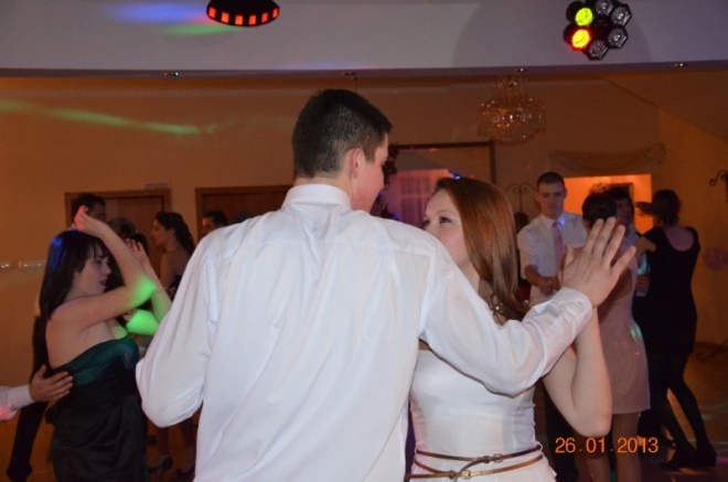 Studniówka w Zespole Szkół Powiatowych w Kadzidle [26.01.2013] - zdjęcie #5 - eOstroleka.pl