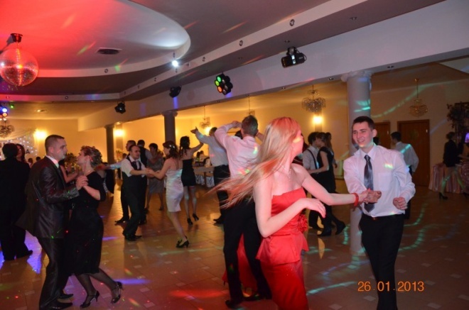 Studniówka w Zespole Szkół Powiatowych w Kadzidle [26.01.2013] - zdjęcie #2 - eOstroleka.pl