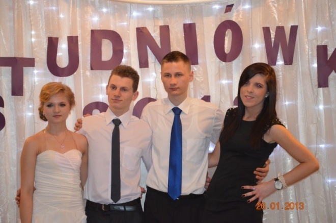 Studniówka w Zespole Szkół Powiatowych w Kadzidle [26.01.2013] - zdjęcie #91 - eOstroleka.pl