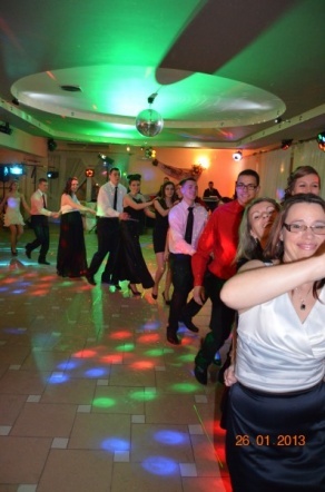 Studniówka w Zespole Szkół Powiatowych w Kadzidle [26.01.2013] - zdjęcie #87 - eOstroleka.pl