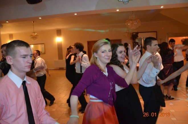 Studniówka w Zespole Szkół Powiatowych w Kadzidle [26.01.2013] - zdjęcie #60 - eOstroleka.pl