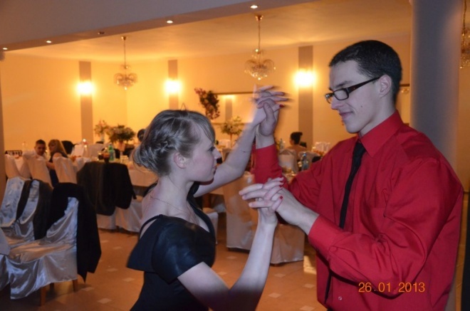 Studniówka w Zespole Szkół Powiatowych w Kadzidle [26.01.2013] - zdjęcie #57 - eOstroleka.pl