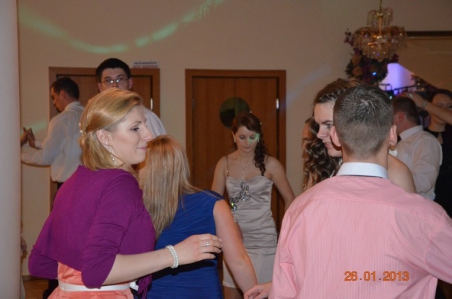 Studniówka w Zespole Szkół Powiatowych w Kadzidle [26.01.2013] - zdjęcie #49 - eOstroleka.pl