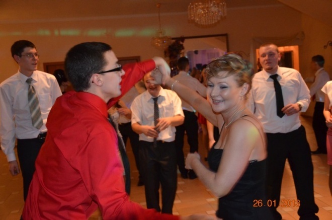 Studniówka w Zespole Szkół Powiatowych w Kadzidle [26.01.2013] - zdjęcie #42 - eOstroleka.pl