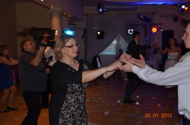 Studniówka w Zespole Szkół Powiatowych w Kadzidle [26.01.2013] - zdjęcie #37 - eOstroleka.pl