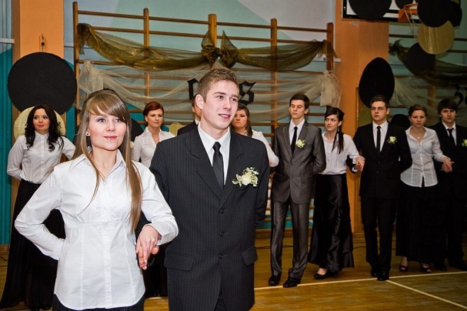 Studniówka w LO w Jednorożcu [26.01.2013] - zdjęcie #22 - eOstroleka.pl