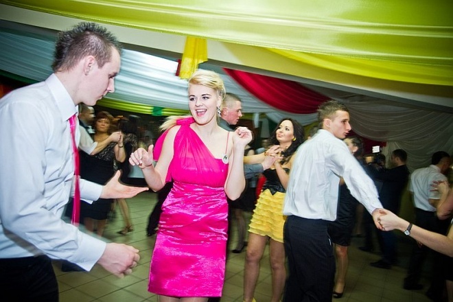 Studniówka w LO w Jednorożcu [26.01.2013] - zdjęcie #6 - eOstroleka.pl