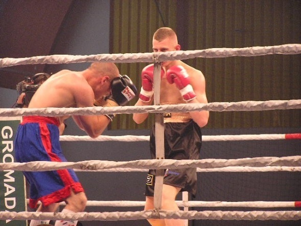 Gala Boksu Zawodowego Ostrołęka 3 czerwiec 2006 - zdjęcie #14 - eOstroleka.pl