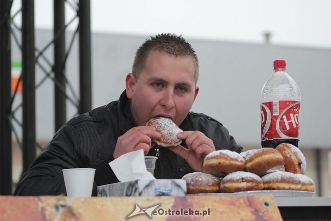 XII Mistrzostwa Ostrołęki w Jedzeniu Pączków [07.02.2013] - zdjęcie #40 - eOstroleka.pl