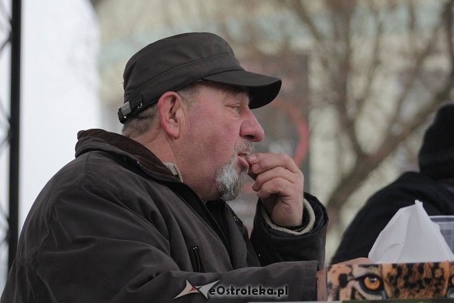 XII Mistrzostwa Ostrołęki w Jedzeniu Pączków [07.02.2013] - zdjęcie #13 - eOstroleka.pl