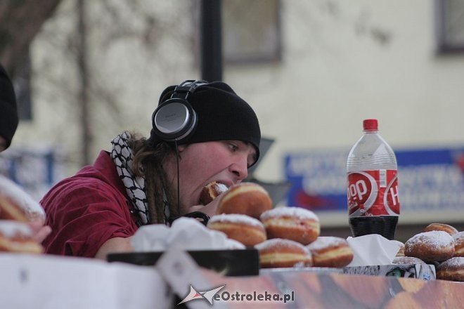 XII Mistrzostwa Ostrołęki w Jedzeniu Pączków [07.02.2013] - zdjęcie #12 - eOstroleka.pl