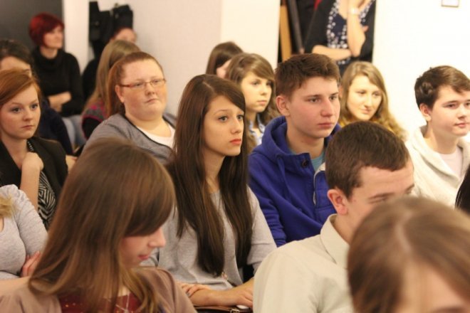 Tłumy na debacie walentynkowej: Każdy związek wymaga od nas pracy [8 II 2013] - zdjęcie #3 - eOstroleka.pl
