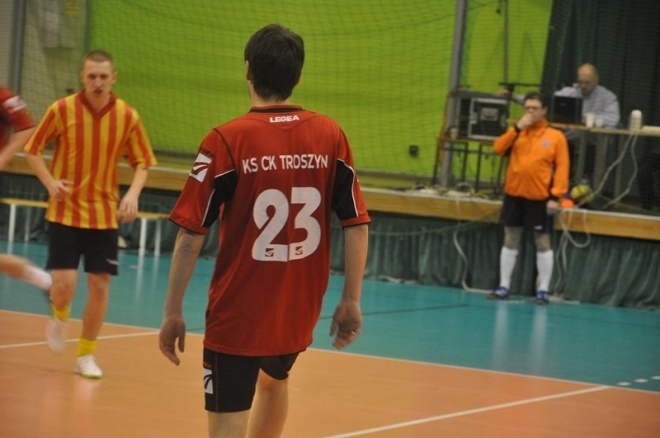 Nocna Liga Futsalu - 8. kolejka (08.02.2013) - zdjęcie #29 - eOstroleka.pl