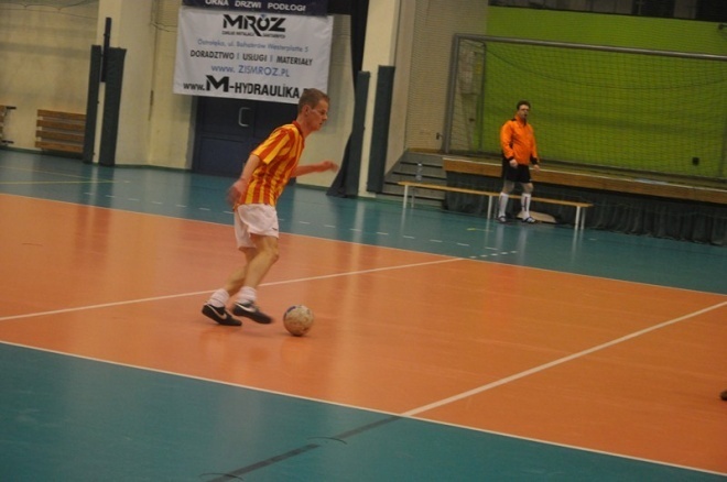 Nocna Liga Futsalu - 8. kolejka (08.02.2013) - zdjęcie #11 - eOstroleka.pl
