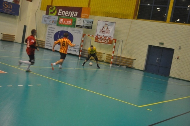 Nocna Liga Futsalu - 8. kolejka (08.02.2013) - zdjęcie #13 - eOstroleka.pl