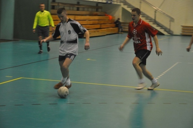Nocna Liga Futsalu - 8. kolejka (08.02.2013) - zdjęcie #12 - eOstroleka.pl