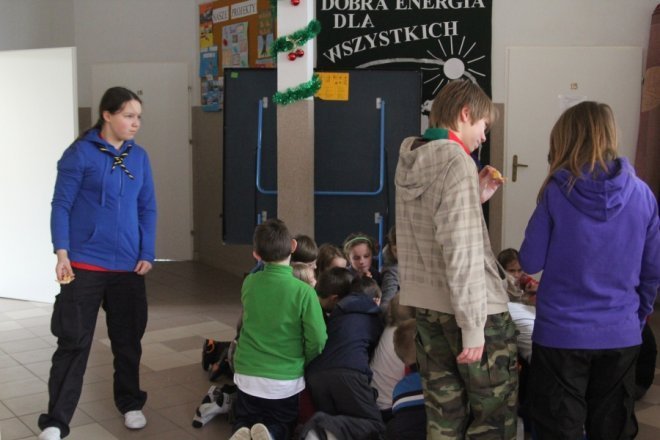 Zimowsko zuchów OSDS Szaniec w Laskowscu [9 II 2013] - zdjęcie #3 - eOstroleka.pl