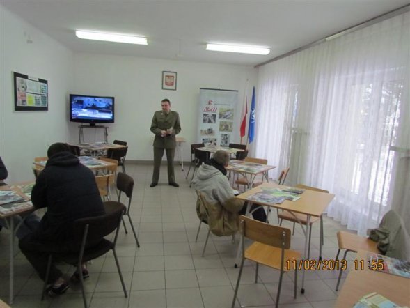 Komisja w WKU [11.02.2013] - zdjęcie #13 - eOstroleka.pl