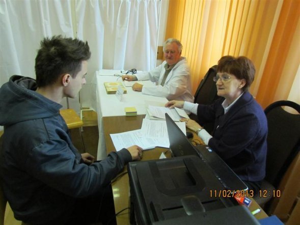 Komisja w WKU [11.02.2013] - zdjęcie #1 - eOstroleka.pl