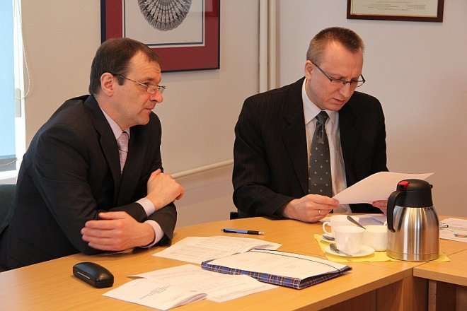 Posiedzenie Powiatowej Rady Zatrudnienia [13 II 2013] - zdjęcie #8 - eOstroleka.pl