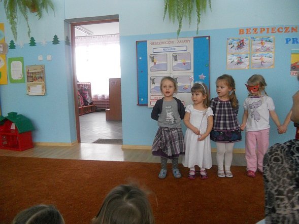 Bezpieczne zabawy na śniegu i lodzie w PM nr 8 [14.02.2013] - zdjęcie #17 - eOstroleka.pl