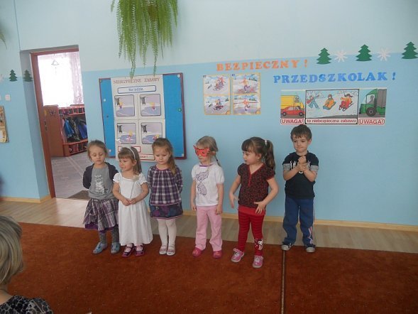 Bezpieczne zabawy na śniegu i lodzie w PM nr 8 [14.02.2013] - zdjęcie #15 - eOstroleka.pl