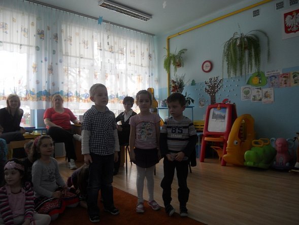 Bezpieczne zabawy na śniegu i lodzie w PM nr 8 [14.02.2013] - zdjęcie #13 - eOstroleka.pl