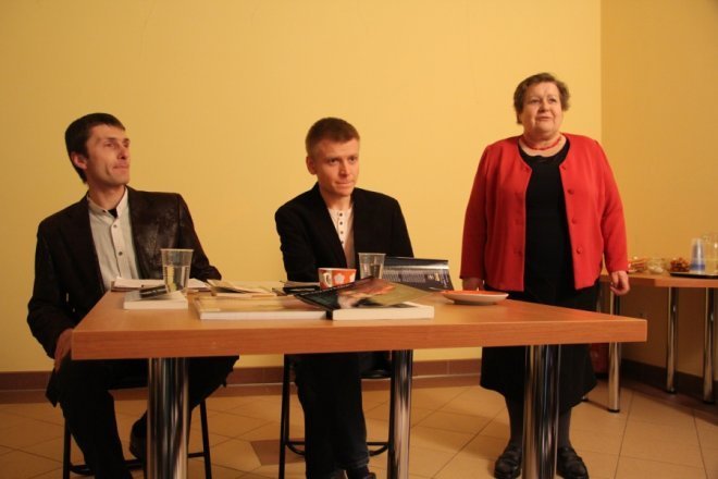 Poetyckie spotkania Na studziennej [16 II 2013] - zdjęcie #13 - eOstroleka.pl