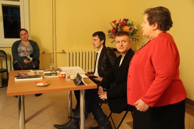 Poetyckie spotkania Na studziennej [16 II 2013] - zdjęcie #9 - eOstroleka.pl