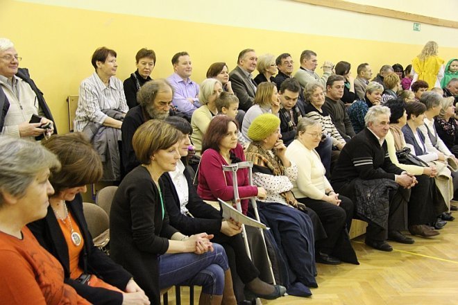 Wieczorek artystyczny w Szkole Podstawowej nr 6 [21 II 2013] - zdjęcie #1 - eOstroleka.pl