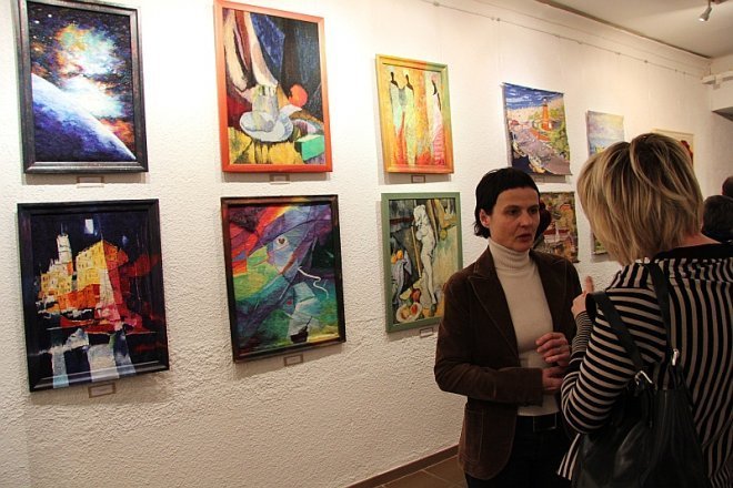 Wernisaż wystawy Gobelinów z Galerii Ostrołęka [22 II 2013] - zdjęcie #4 - eOstroleka.pl