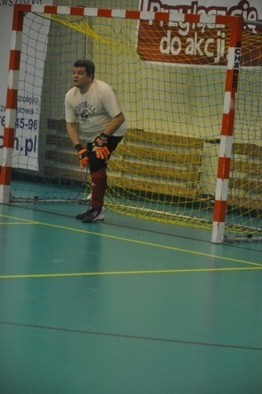 Nocna Liga Futsalu - 10. kolejka (22.02.2013) - zdjęcie #28 - eOstroleka.pl