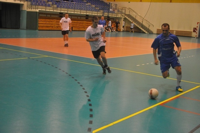 Nocna Liga Futsalu - 10. kolejka (22.02.2013) - zdjęcie #24 - eOstroleka.pl