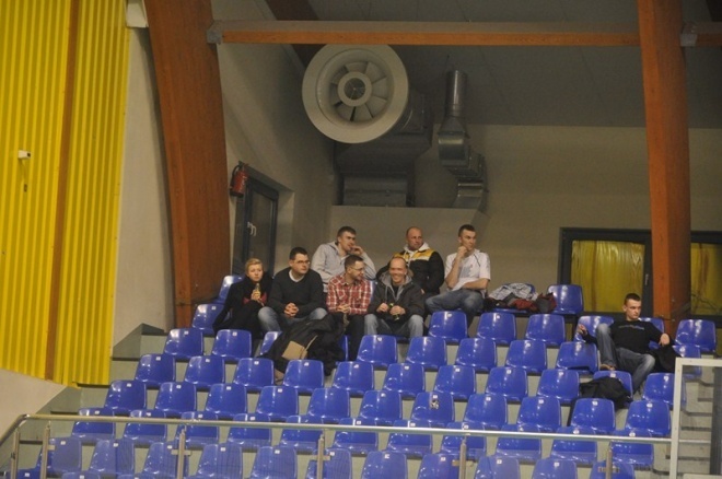 Nocna Liga Futsalu - 10. kolejka (22.02.2013) - zdjęcie #18 - eOstroleka.pl