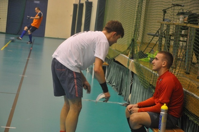Nocna Liga Futsalu - 10. kolejka (22.02.2013) - zdjęcie #13 - eOstroleka.pl