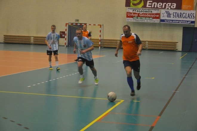 Nocna Liga Futsalu - 10. kolejka (22.02.2013) - zdjęcie #27 - eOstroleka.pl