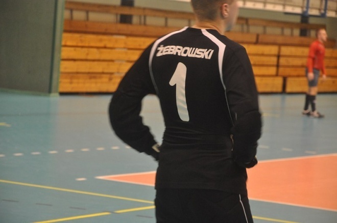 Nocna Liga Futsalu - 10. kolejka (22.02.2013) - zdjęcie #2 - eOstroleka.pl