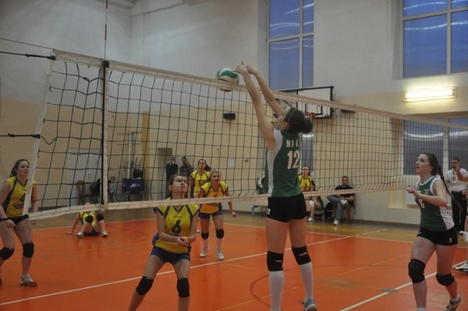 III liga: Nike Ostrołęka - Żbik Pruszków (24.02.2013) - zdjęcie #1 - eOstroleka.pl