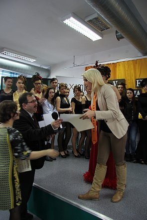 V Festiwal Fryzjerstwa Artystycznego w ZSZ 2 [25 II 2013] - zdjęcie #36 - eOstroleka.pl