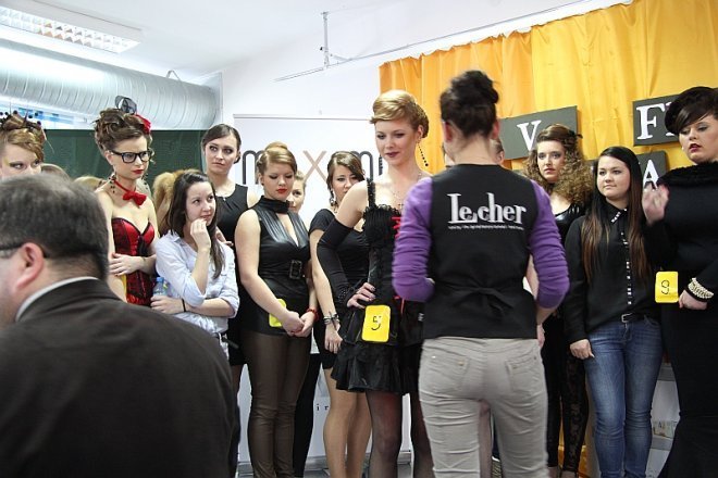 V Festiwal Fryzjerstwa Artystycznego w ZSZ 2 [25 II 2013] - zdjęcie #34 - eOstroleka.pl