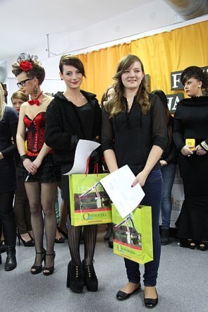 V Festiwal Fryzjerstwa Artystycznego w ZSZ 2 [25 II 2013] - zdjęcie #29 - eOstroleka.pl