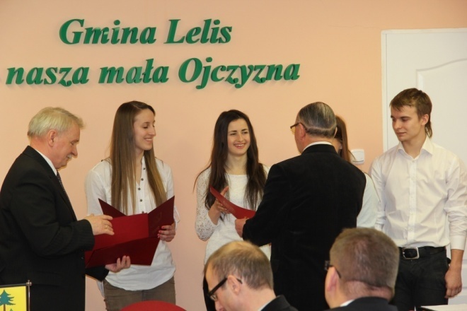 Lelis: Najlepsi młodzi sportowcy nagrodzeni podczas sesji Rady Gminy [26 II 2013] - zdjęcie #4 - eOstroleka.pl