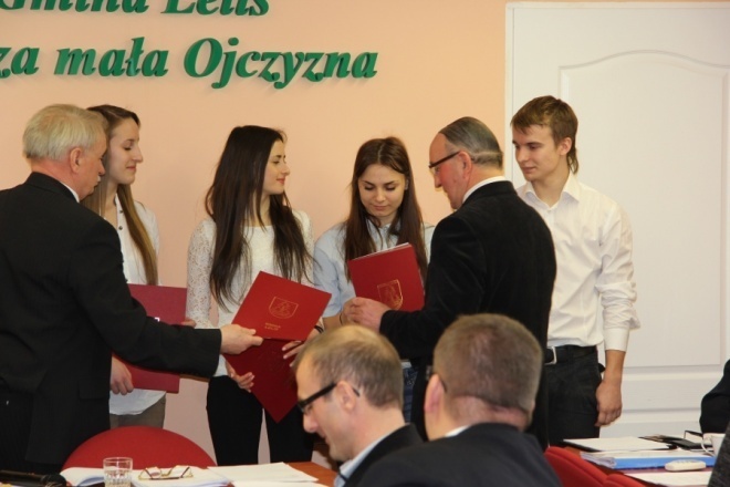 Lelis: Najlepsi młodzi sportowcy nagrodzeni podczas sesji Rady Gminy [26 II 2013] - zdjęcie #3 - eOstroleka.pl