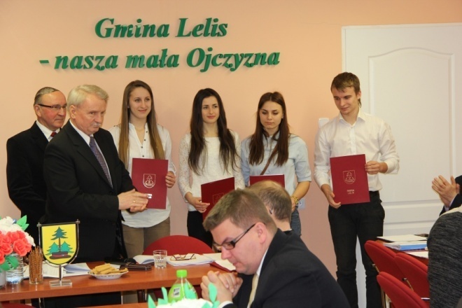 Lelis: Najlepsi młodzi sportowcy nagrodzeni podczas sesji Rady Gminy [26 II 2013] - zdjęcie #1 - eOstroleka.pl